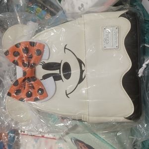 Loungefly glow in the dark minnie